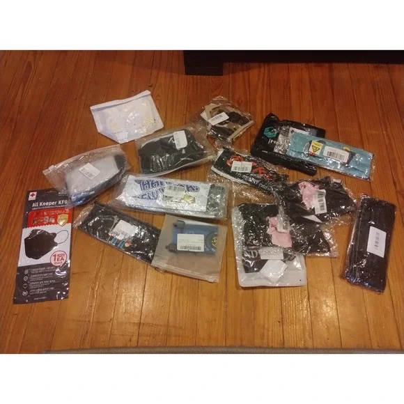 Variety of masks - Picture 1 of 6